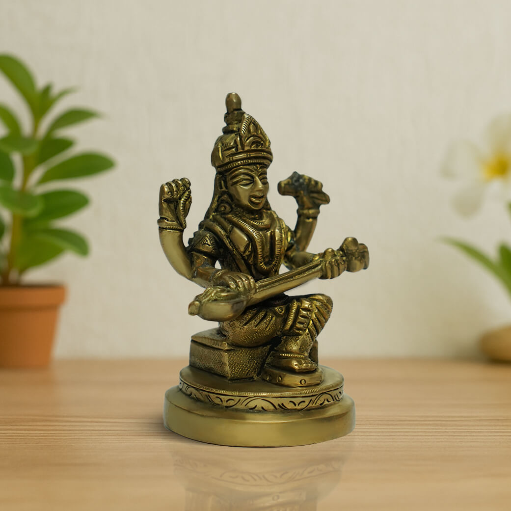 Brass idol of the Hindu goddess Saraswati
